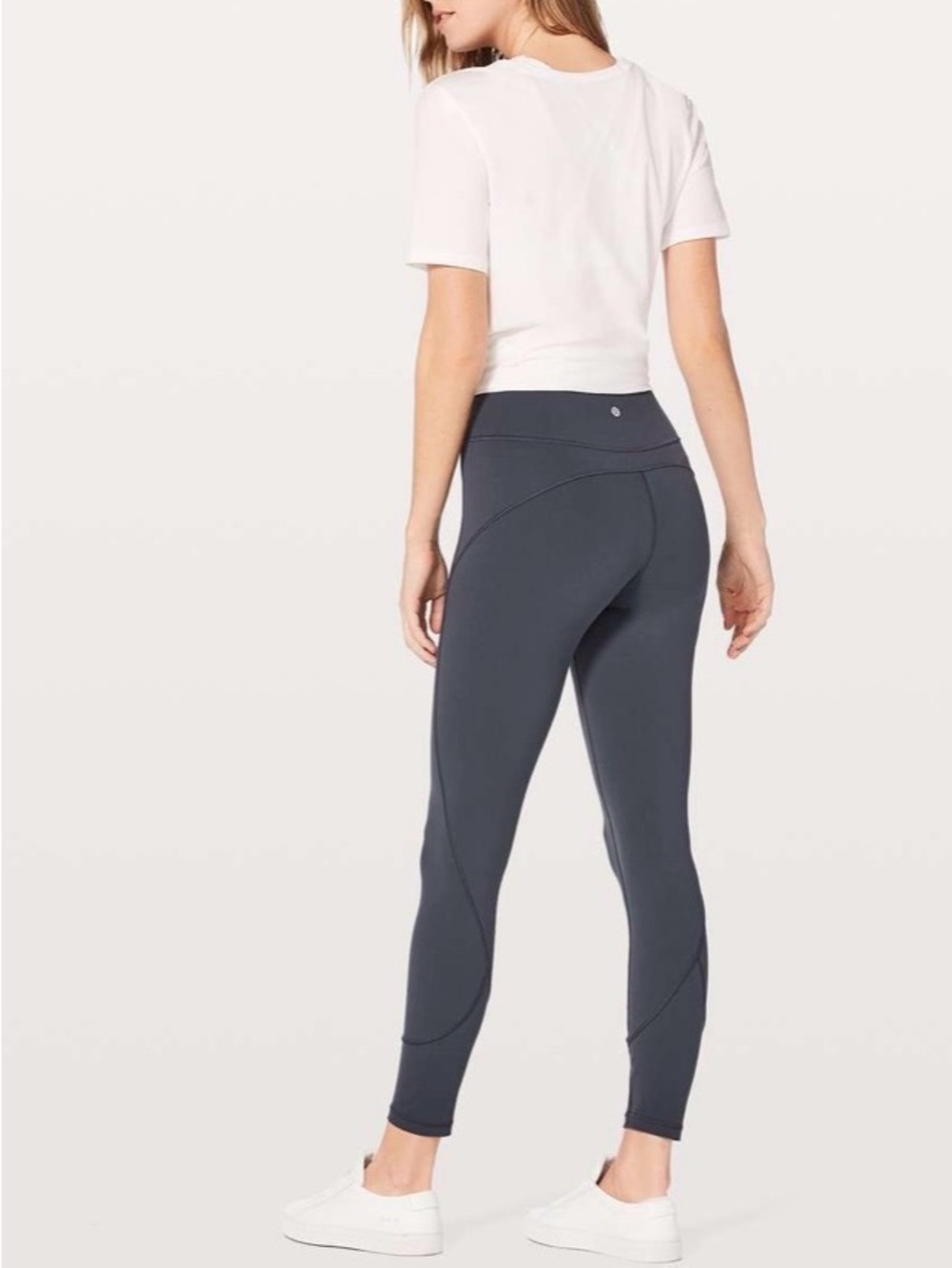 Lululemon in movement leggings size 6